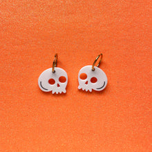 Load image into Gallery viewer, Skull Earrings