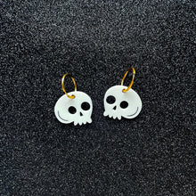 Load image into Gallery viewer, Skull Earrings