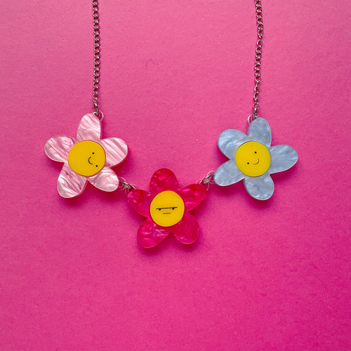 Spring Blossom Daisy Trio necklace